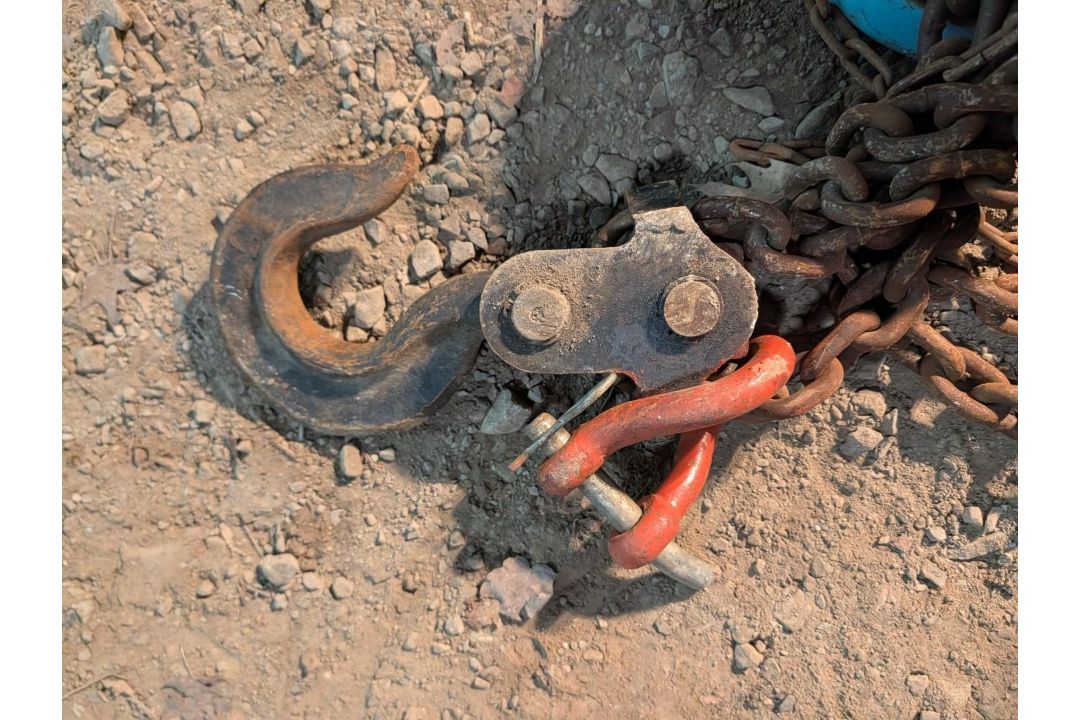 5-Ton Chain Hoist - Image 8 of 8