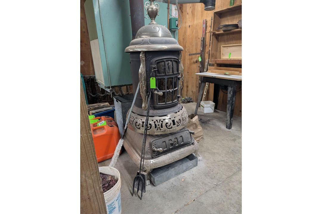 Stewart 290 Oak Vintage Wood and Coal Stove - Image 2 of 13