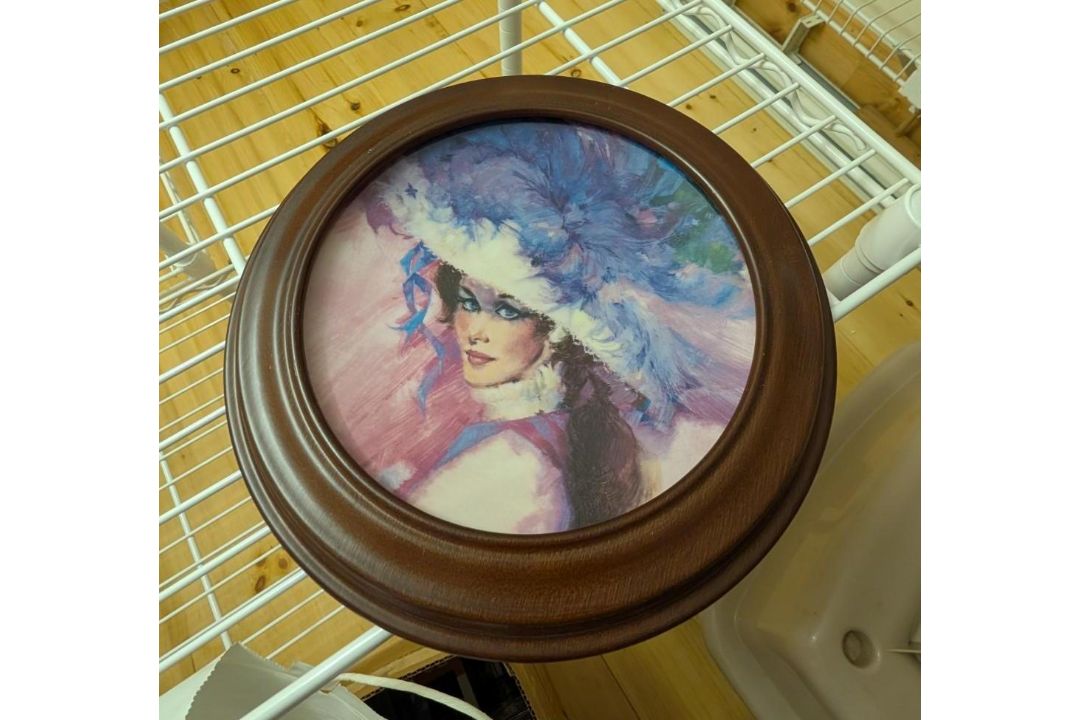 Remaining Contents of Upstairs Closet - Image 4 of 14