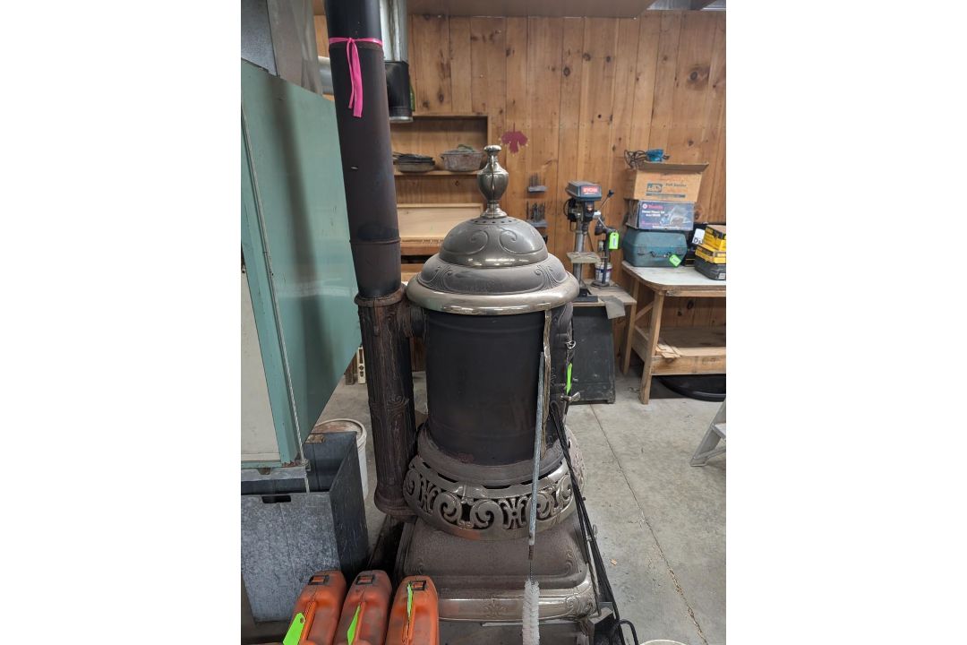 Stewart 290 Oak Vintage Wood and Coal Stove - Image 10 of 13