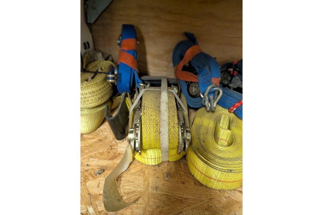 (8+/-) Assorted Size Ratchet Straps and Box of Bungee Cords - Image 3 of 8