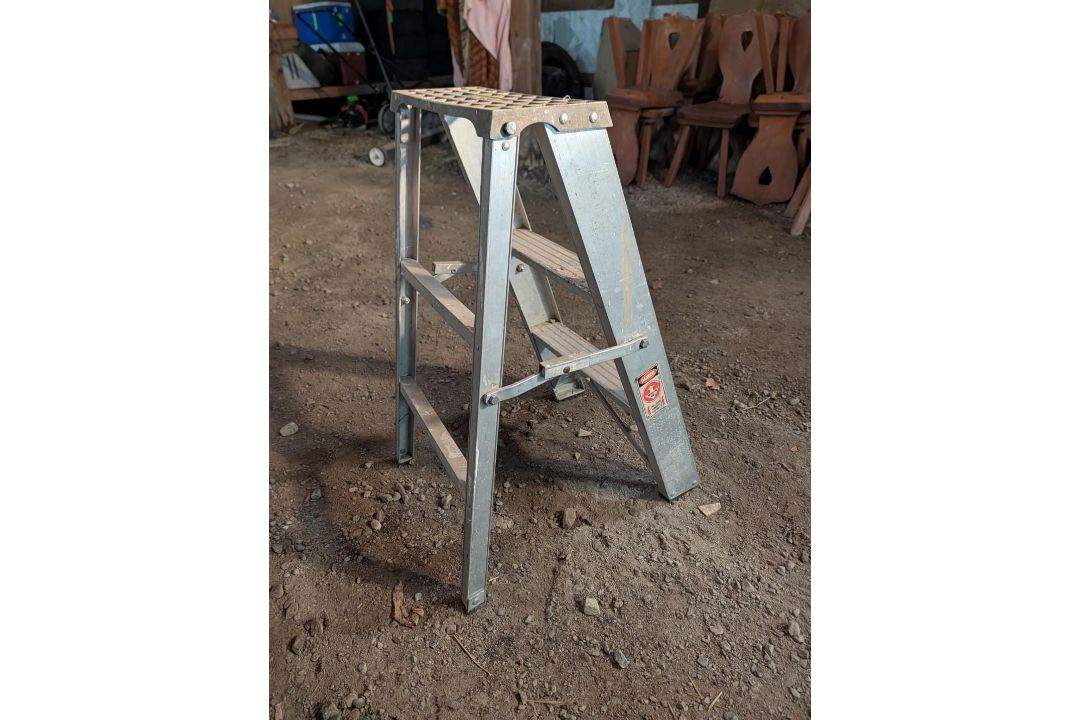 3' Metalite Aluminum Step Ladder - Image 5 of 7