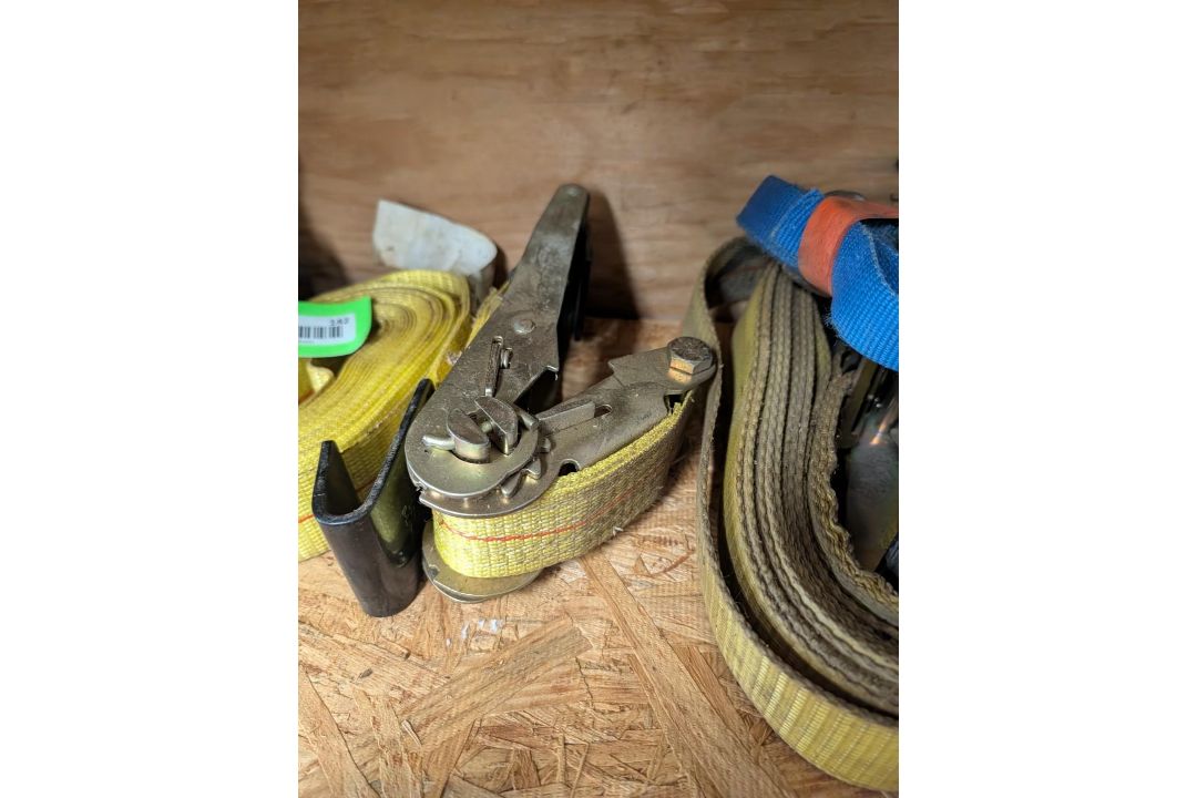 (8+/-) Assorted Size Ratchet Straps and Box of Bungee Cords - Image 6 of 8