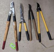 (4) Pruners