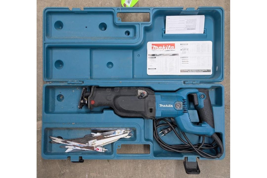 Makita Corded Reciprocating Saw - Image 1 of 6