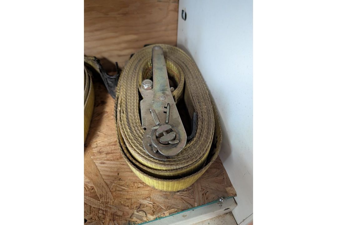 (8+/-) Assorted Size Ratchet Straps and Box of Bungee Cords - Image 8 of 8