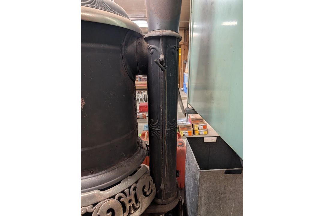 Stewart 290 Oak Vintage Wood and Coal Stove - Image 8 of 13