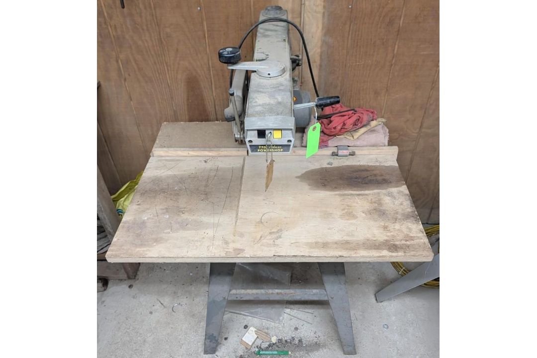 Dewalt 10" Radial Arm Saw - Image 3 of 7