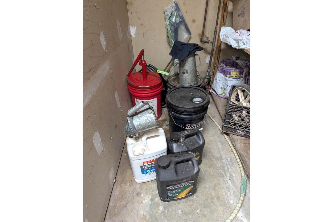 5 Gallon Pail Hand Pump w/ 3 Pails of Assorted Lubricants - Image 1 of 7