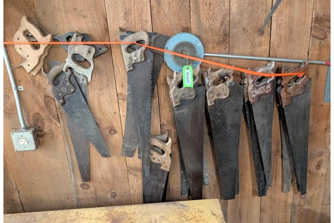 (20+/-) Vintage Carpenter's Hand Saws and Parts - Image 1 of 4