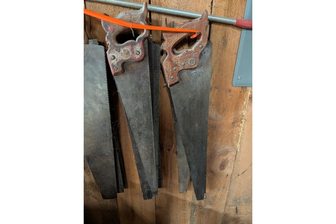 (20+/-) Vintage Carpenter's Hand Saws and Parts - Image 2 of 4