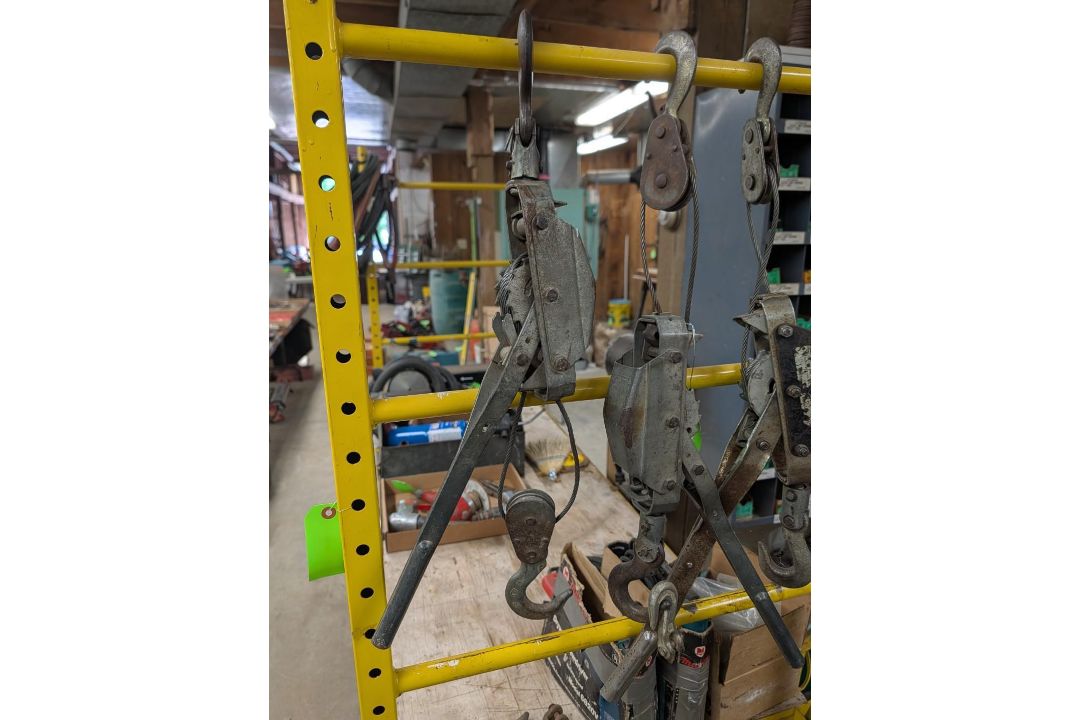 (3) Cable Pullers - Image 2 of 8