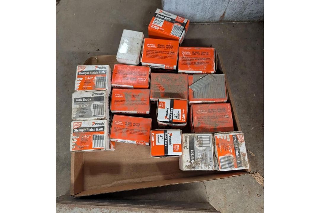 Large Quantity of Paslode 16 ga Finish Nails - Image 2 of 6