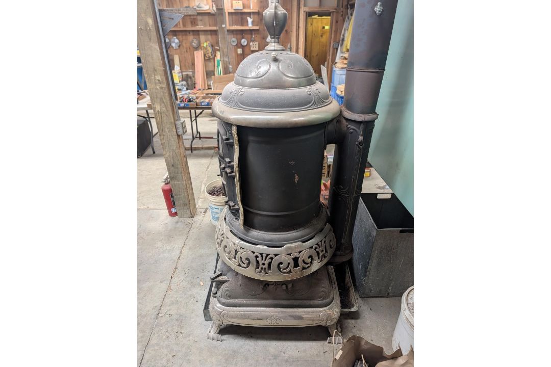 Stewart 290 Oak Vintage Wood and Coal Stove - Image 9 of 13