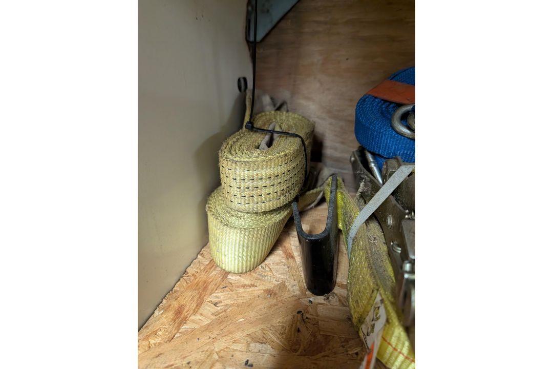 (8+/-) Assorted Size Ratchet Straps and Box of Bungee Cords - Image 2 of 8