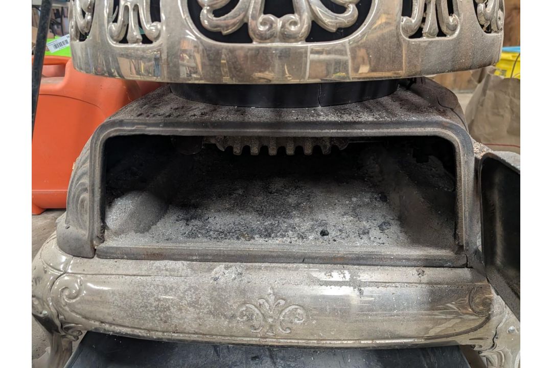 Stewart 290 Oak Vintage Wood and Coal Stove - Image 12 of 13