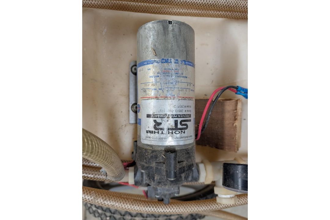 Northstar Wheeled Pressurized Chemical Sprayer - Image 7 of 8