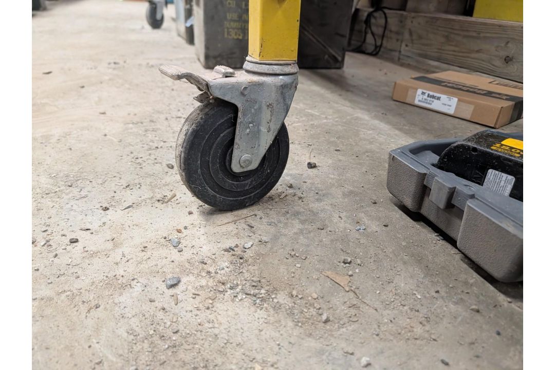 Rolling Staging - Image 3 of 4