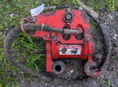 Power Tilt Hydraulic Wrist