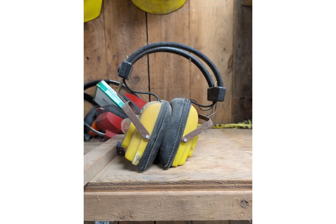 PPE Lot - Image 3 of 10
