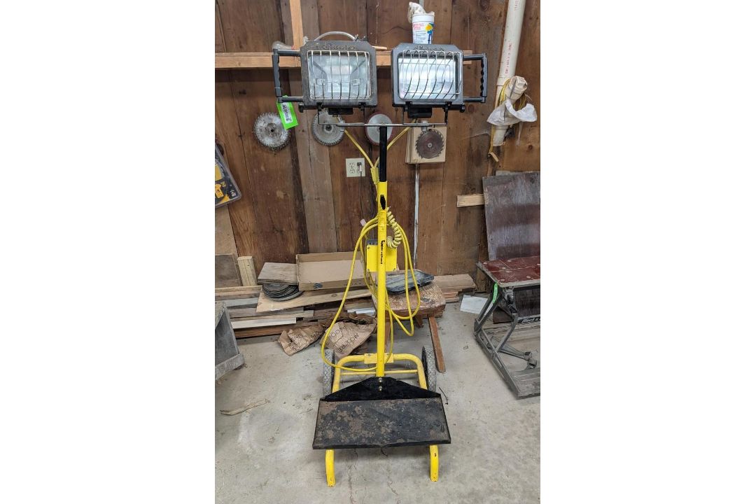 Fostoria Jobsite Light - Image 1 of 8