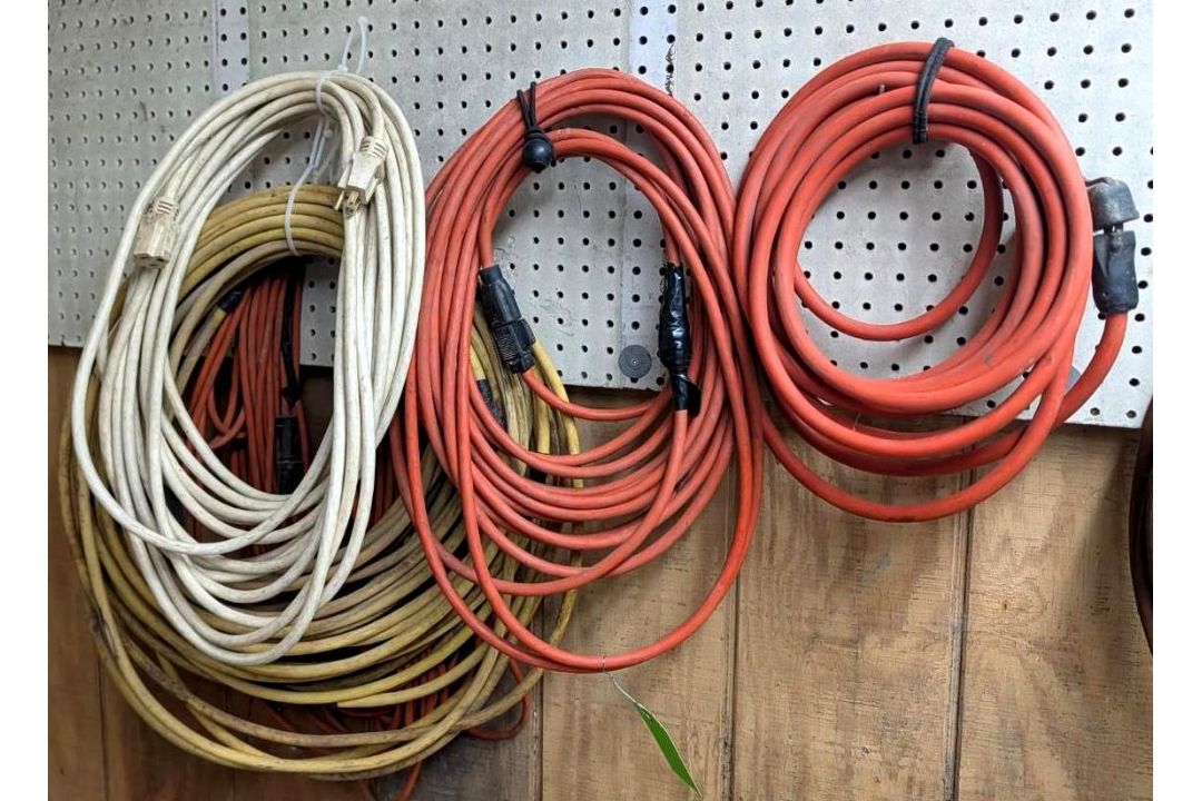 (10 +/-) Assorted Extension Cords - Image 1 of 5