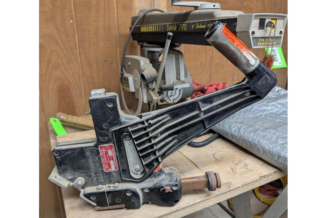 Powernail Flooring Nailer - Image 1 of 9