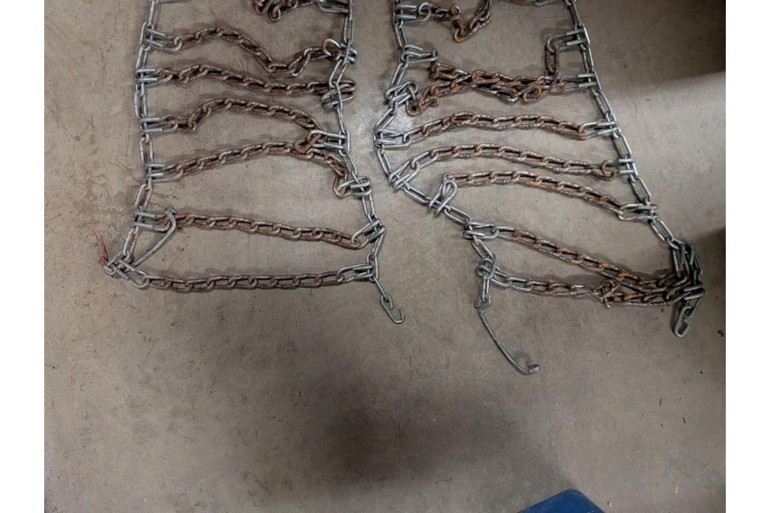Pair of Light Duty Tire Chains - Image 5 of 5