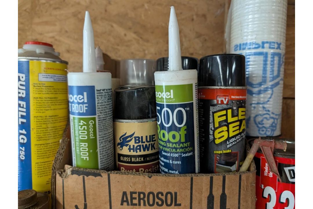 Contents of Top Shelf - Image 3 of 8