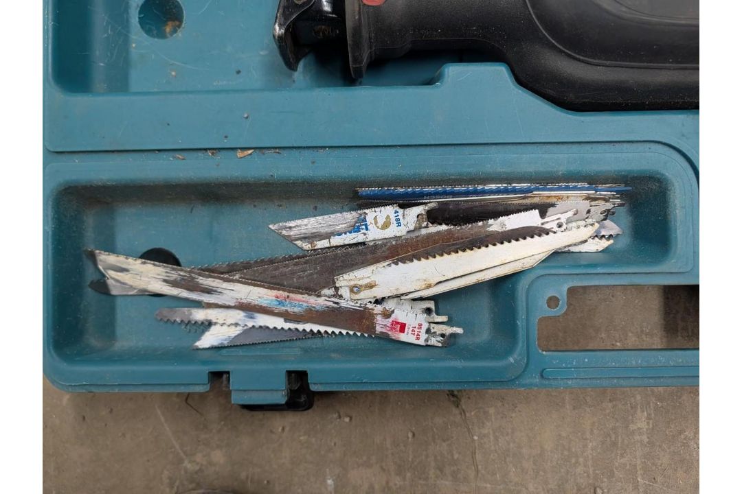 Makita Corded Reciprocating Saw - Image 4 of 6