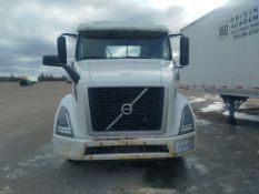 2019 Volvo Day Cab Tractor
