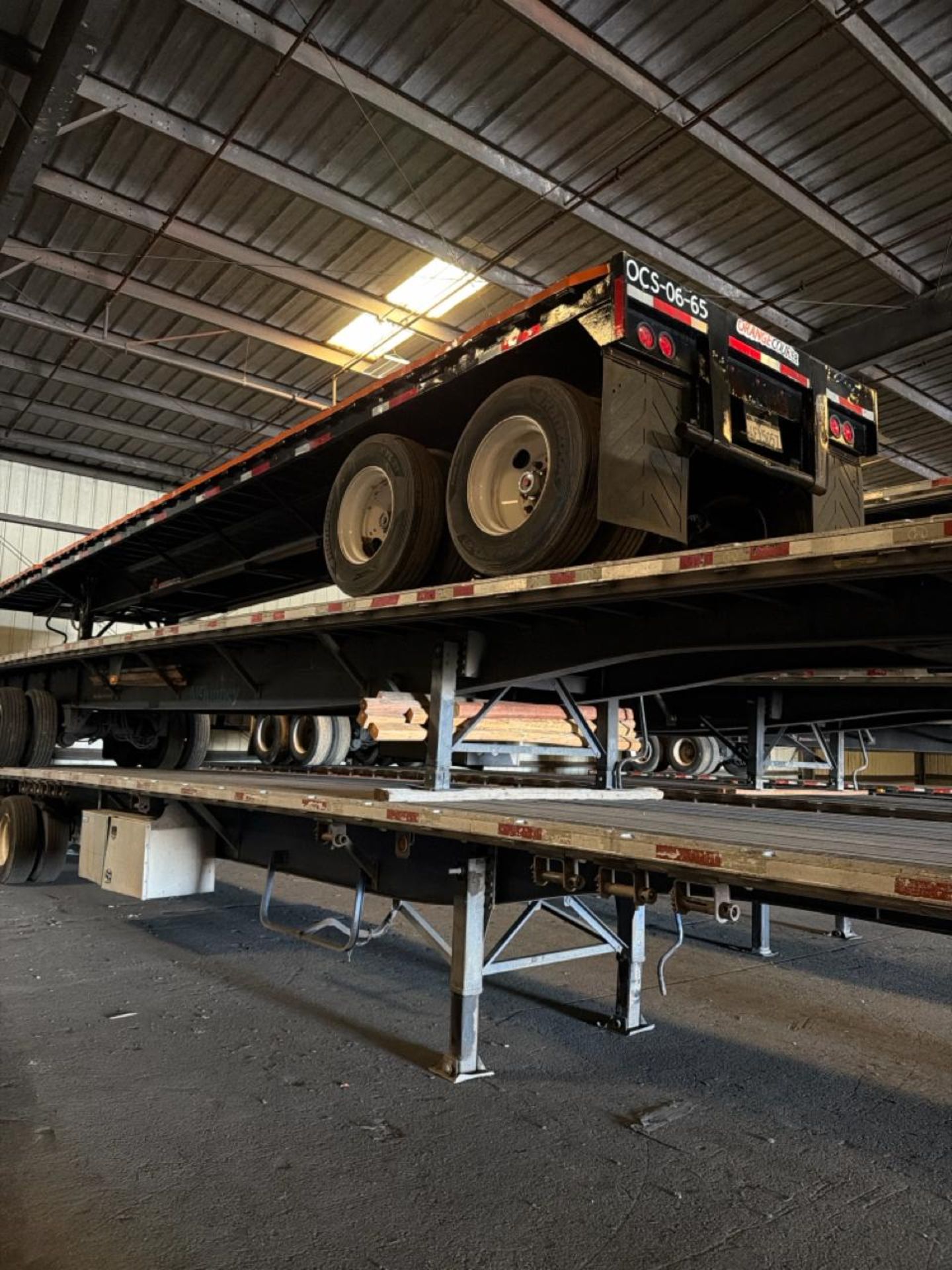 Transcraft 48' Flatbed Trailer