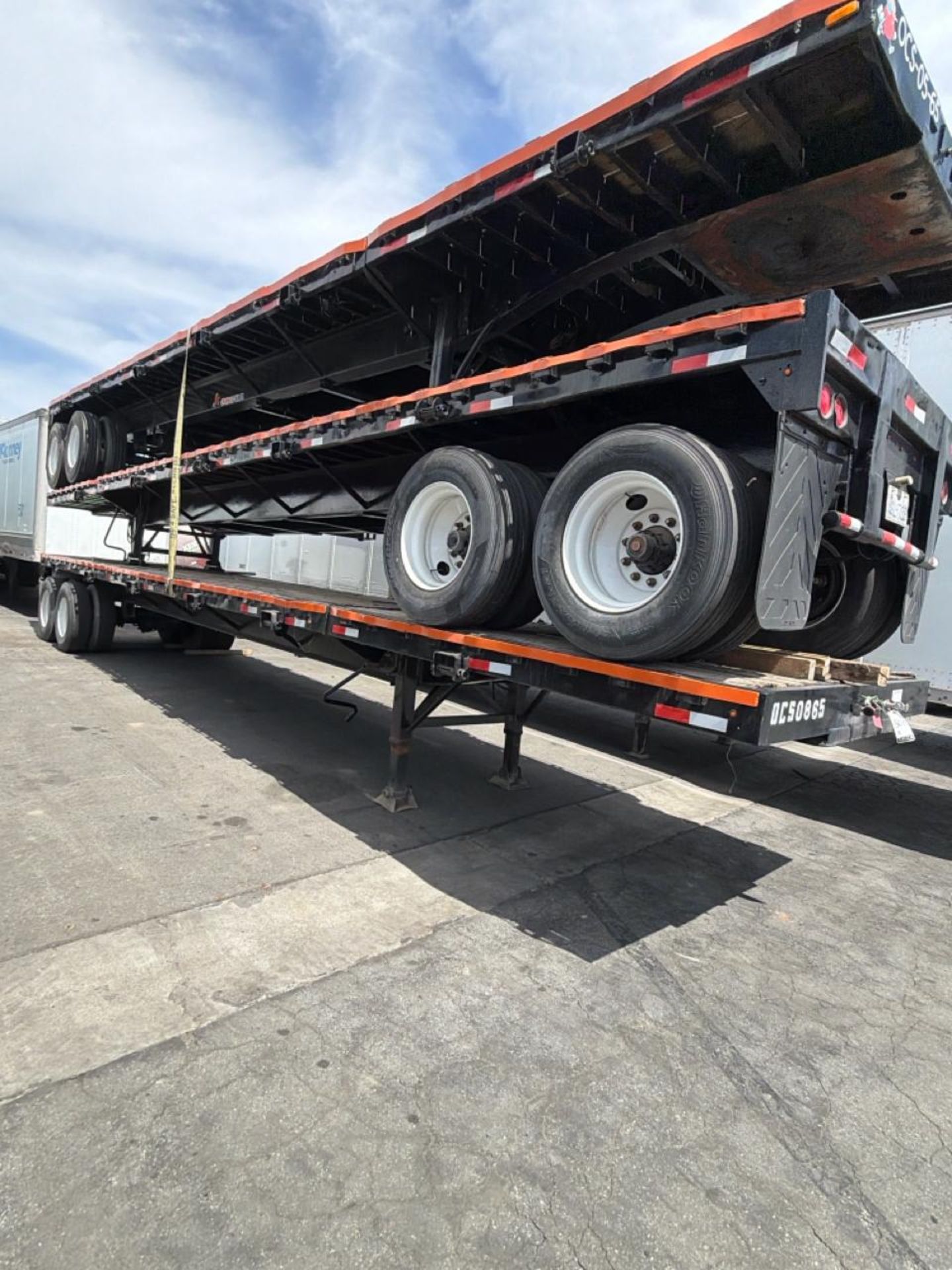 (3) Transcraft 48' Flatbed Trailers - Image 3 of 9
