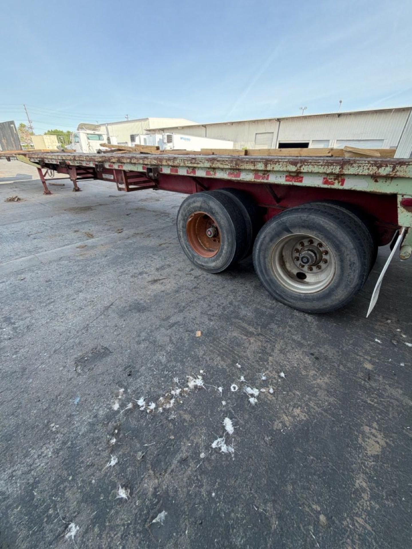 Transcraft 48' Stretch Flatbed Trailer - Image 8 of 10