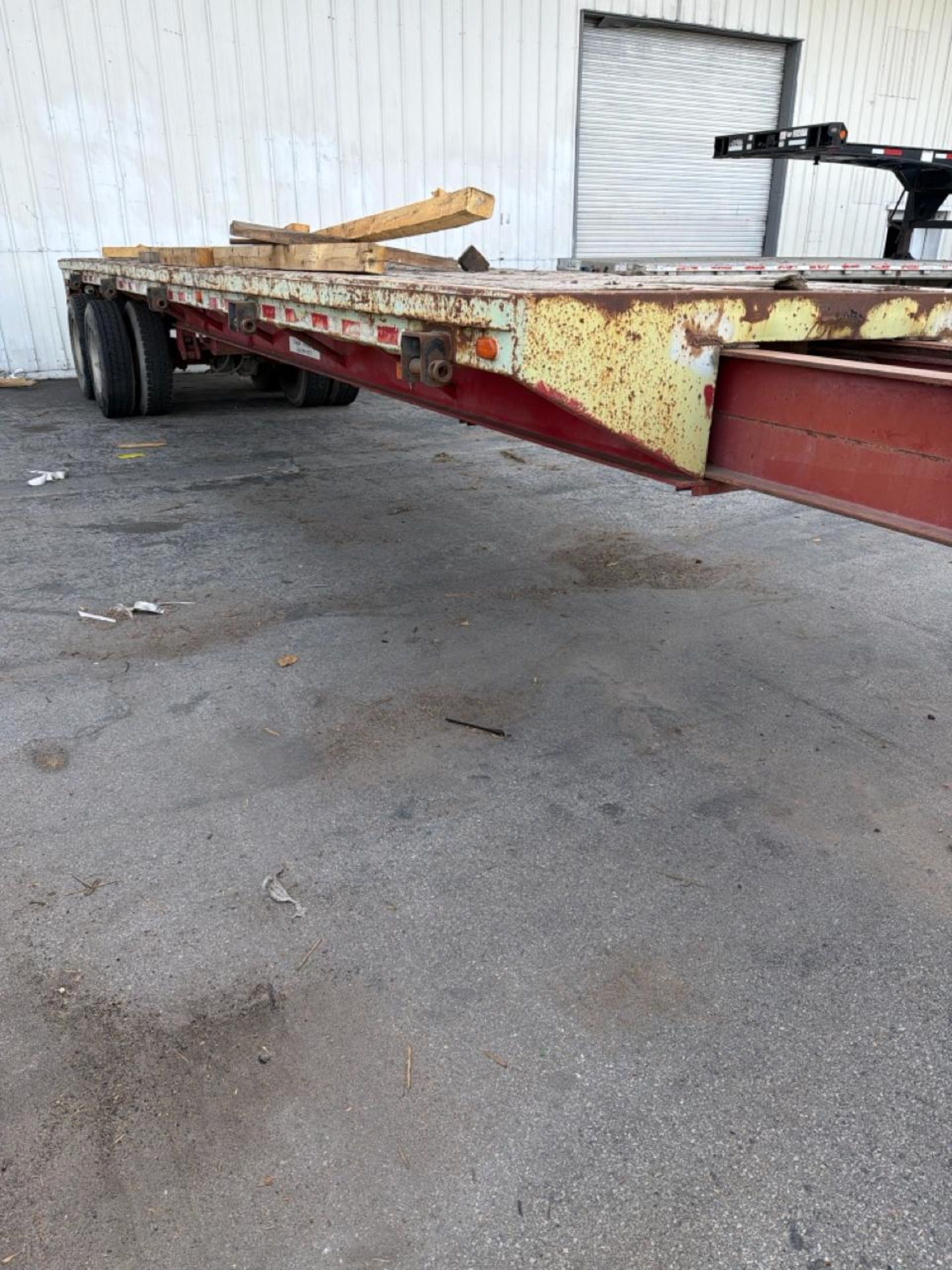 Transcraft 48' Stretch Flatbed Trailer - Image 5 of 10