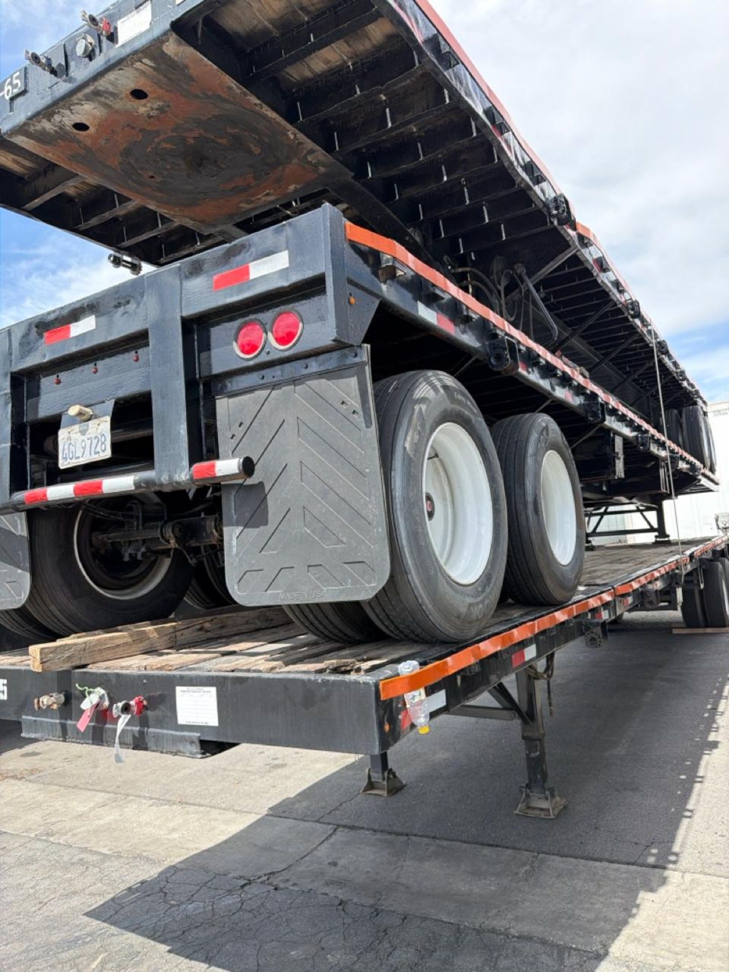 (3) Transcraft 48' Flatbed Trailers - Image 2 of 9