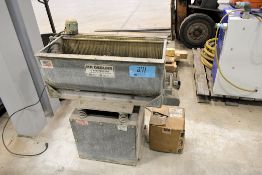 Mr. Deburr Model DB300 3 Cubic Foot Capacity Vibratory Parts Finisher;110 Volt
