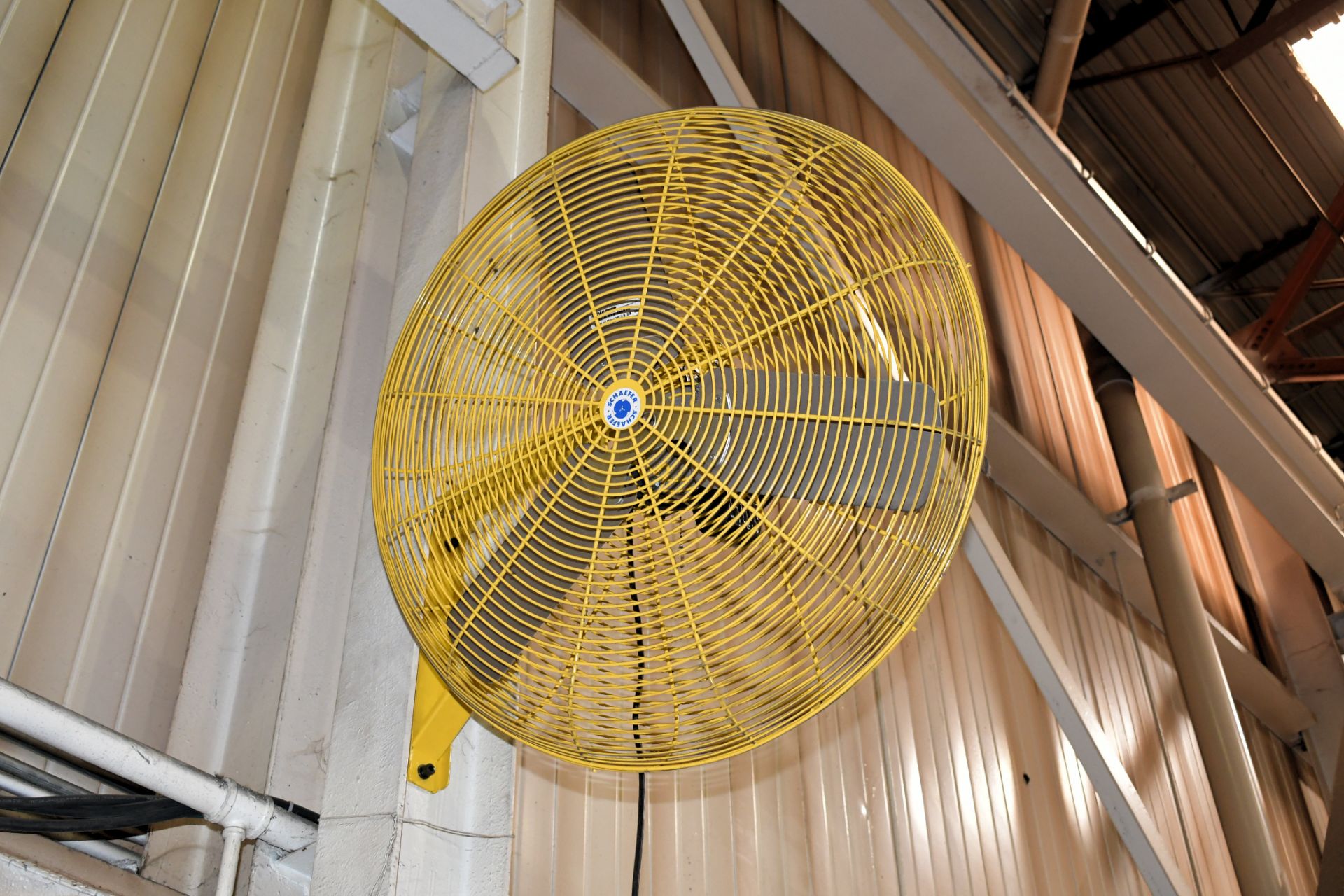 Lot - (6) Post-Mounted Shop Fans in (1) Bay
