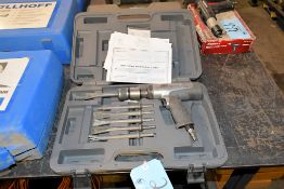 Ingersoll Rand Model 122MAX Air Hammer with Case