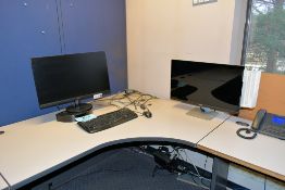 Lot - (5) LCD Monitors