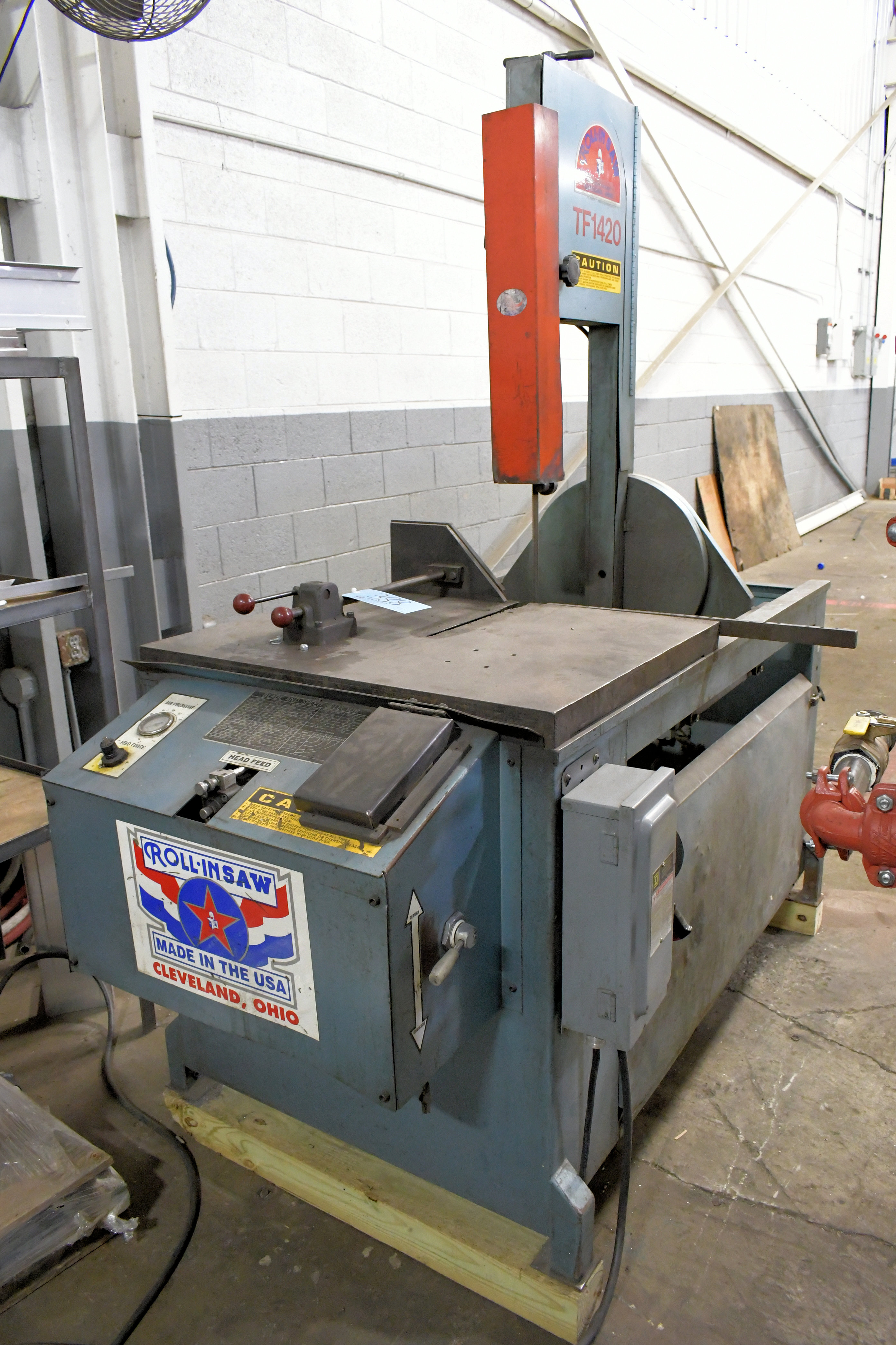 Roll-In Model TF-1420 14" x 20" Tilt Frame Vertical Metal Cutting Bandsaw (Located in Bldg 2)