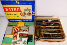 Trix Twin Railway - Bayko - A partially boxed train set with locomotive,