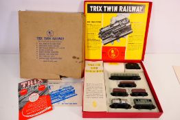 TTR - Trix Twin Railway - A boxed OO gauge BR Goods Train 1/322.
