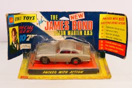 Corgi - James Bond - A carded James Bond Aston Martin DB5 # The car appears in Very Good condition