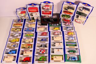 Oxford Diecast - A boxed group of over 5