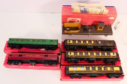 Hornby Dublo - 6 boxed OO guage Coaches and similar comprising three Pullman # 4035, 4036 and 4037,