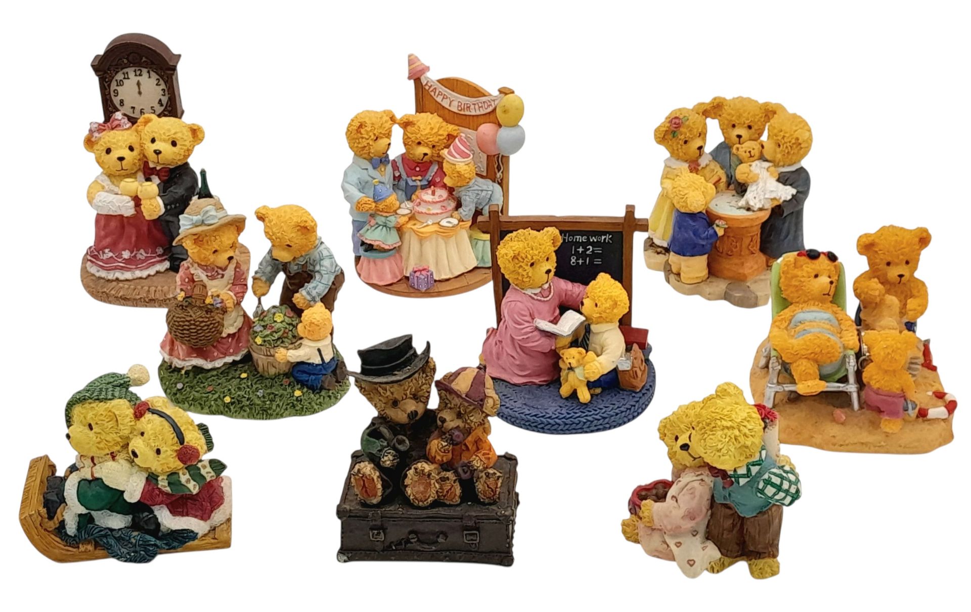 A nice vintage collection of 9x bear figurines, telling the meaningful life story of the family bear - Image 2 of 5