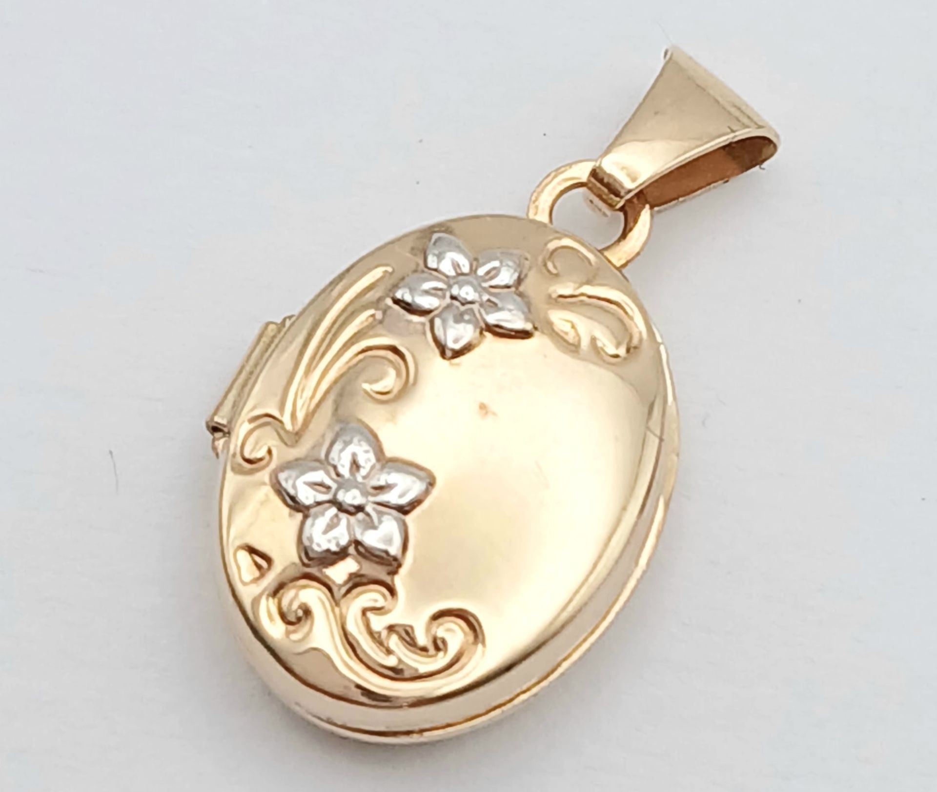 Dainty 9 CARAT GOLD LOCKET pendant . Unusual Fully hallmarked tiny Locket . Finished in YELLOW