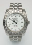 A Classic Tudor Day-Date Automatic Gents Watch. Stainless steel bracelet and case - 41mm. Cut groove