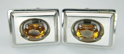 A Pair of Silver (marked) and Citrine Gents Cufflinks. 11.6g. MT36.